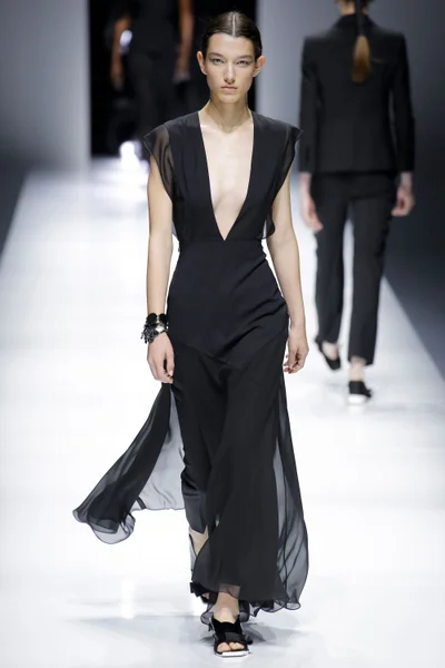 Look 8